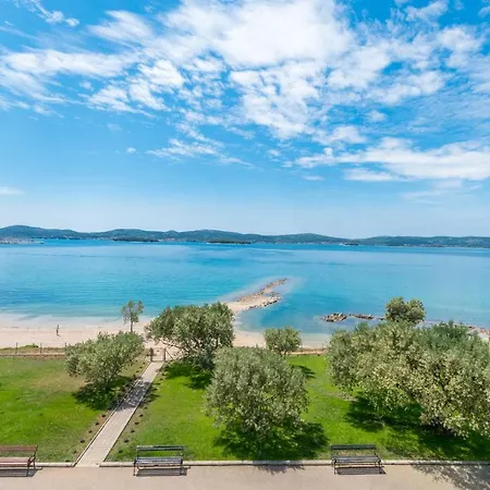 Topaz Apartman