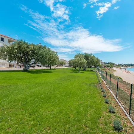 Topaz Apartman Biograd na Moru